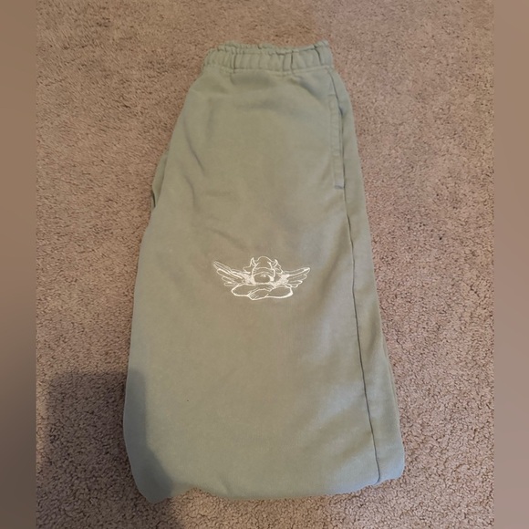 Boys Lie- Pale Mint Green Angel embroidered Elastic Sweatpants - Picture 5 of 6